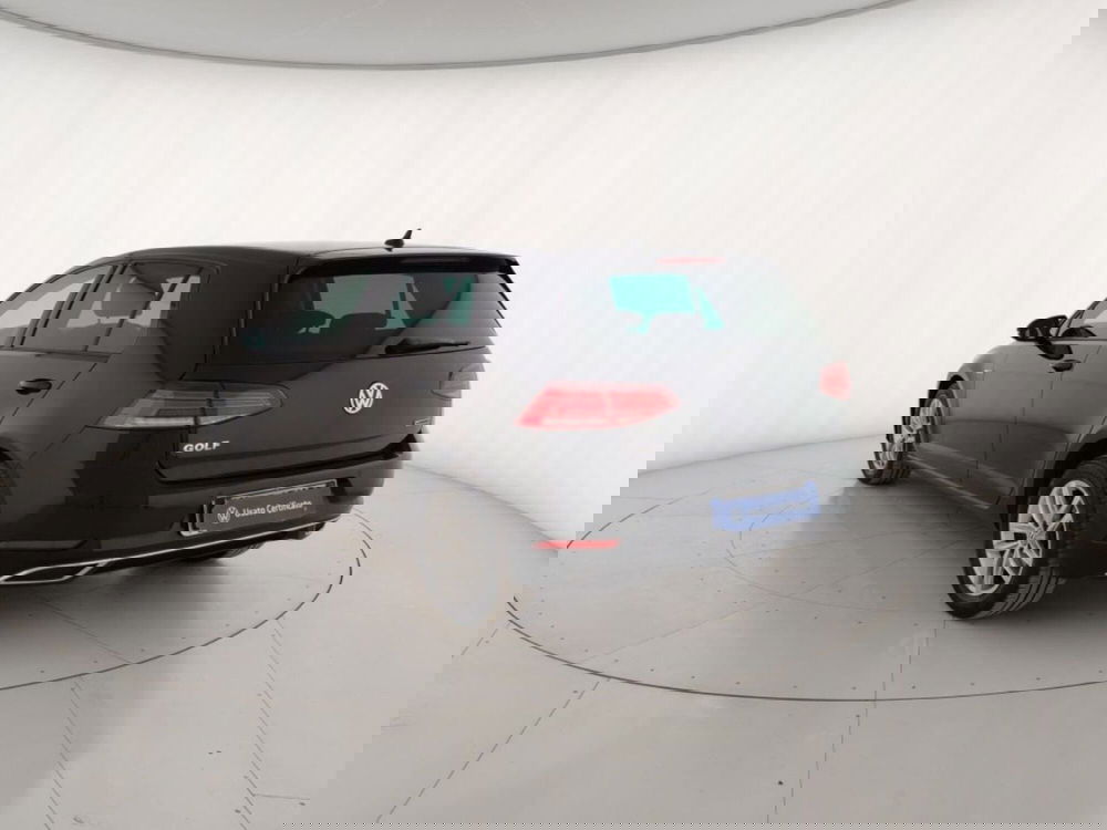 Volkswagen Golf usata a Massa-Carrara (2)