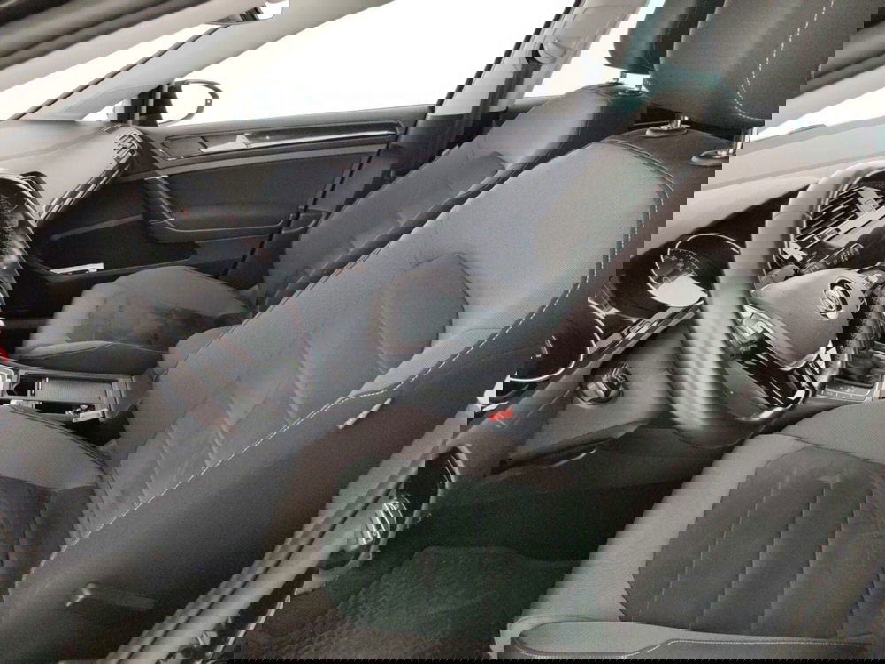 Volkswagen Golf usata a Massa-Carrara (6)