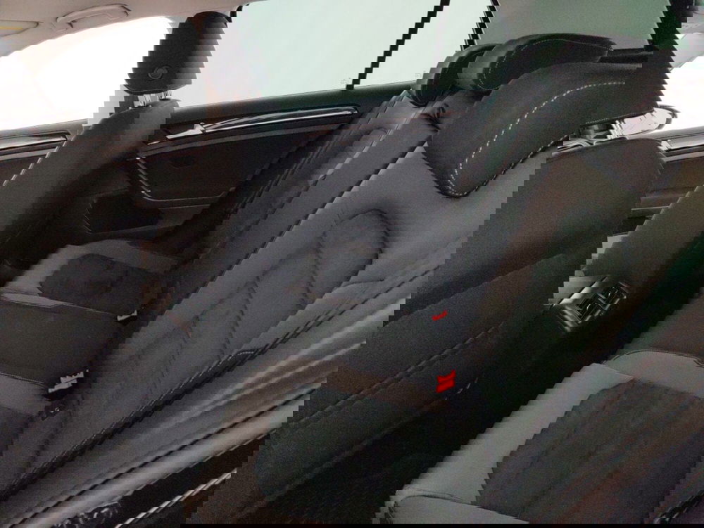 Volkswagen Golf usata a Massa-Carrara (9)