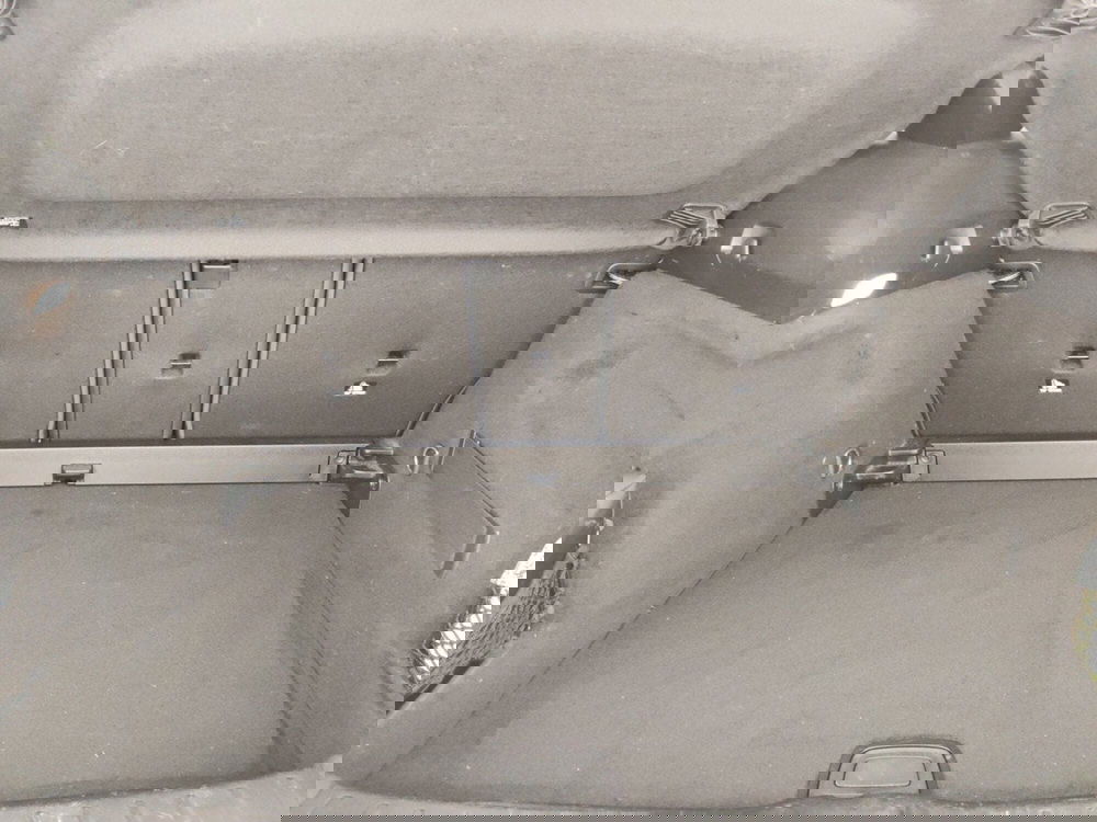 Mercedes-Benz GLA SUV usata a Massa-Carrara (16)