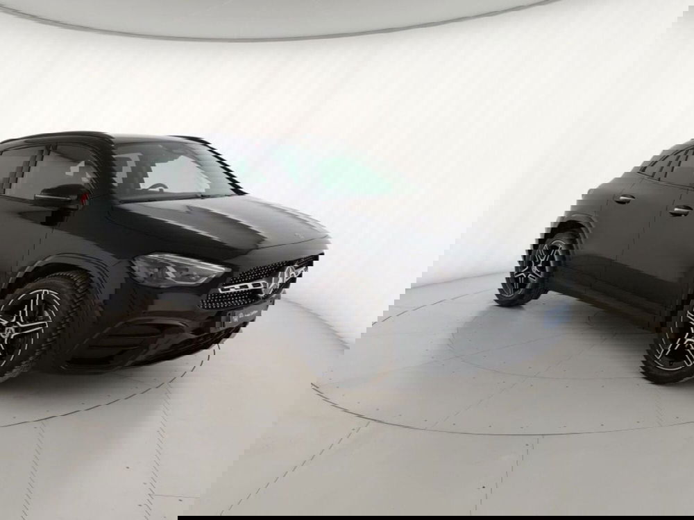 Mercedes-Benz GLA SUV usata a Massa-Carrara (4)