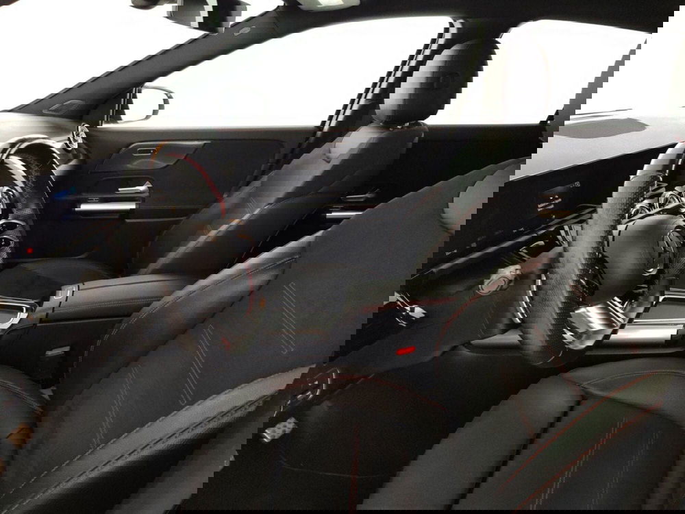 Mercedes-Benz GLA SUV usata a Massa-Carrara (7)