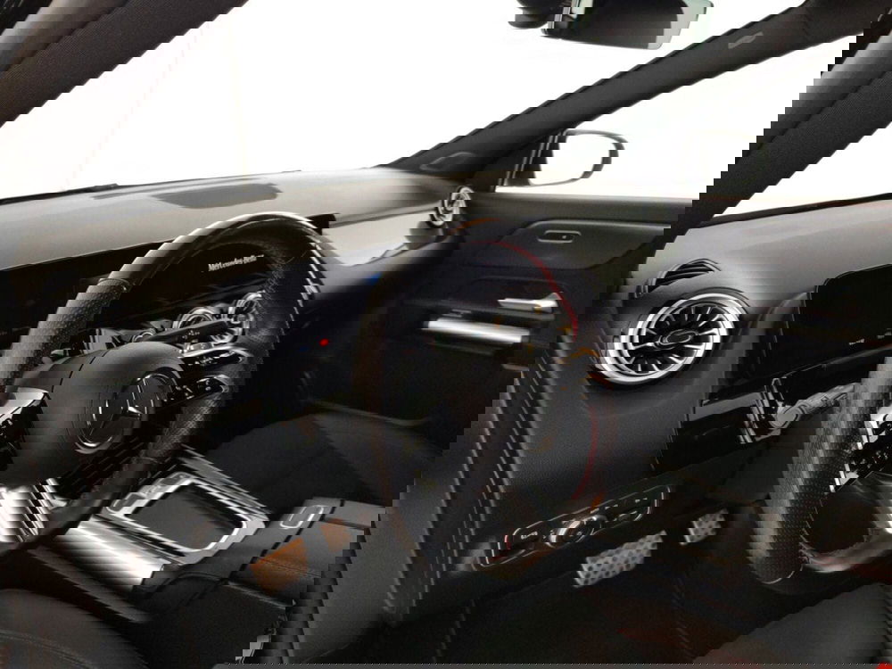 Mercedes-Benz GLA SUV usata a Massa-Carrara (8)