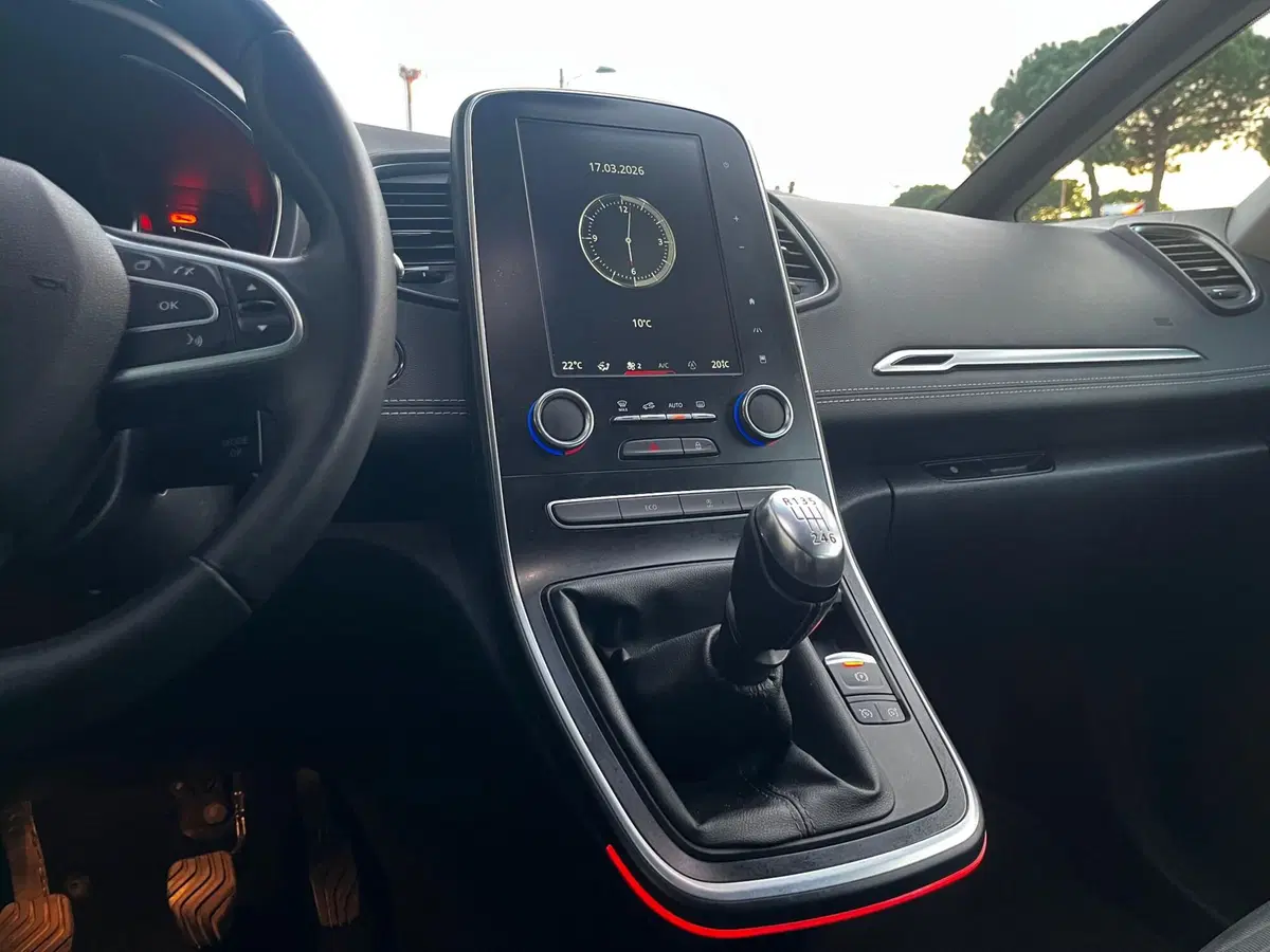 Renault Grand Scénic usata a Rimini (12)
