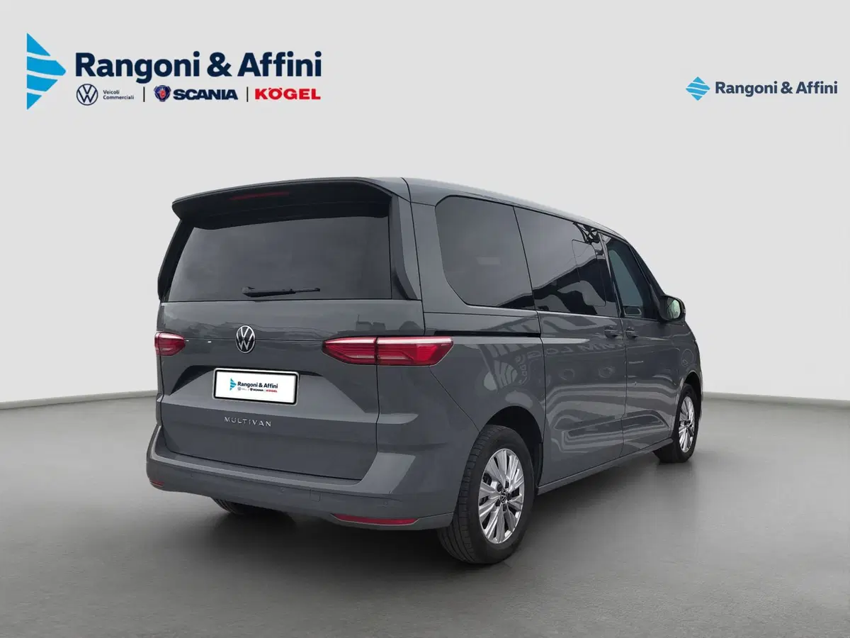 Volkswagen Multivan usata a Brescia (16)