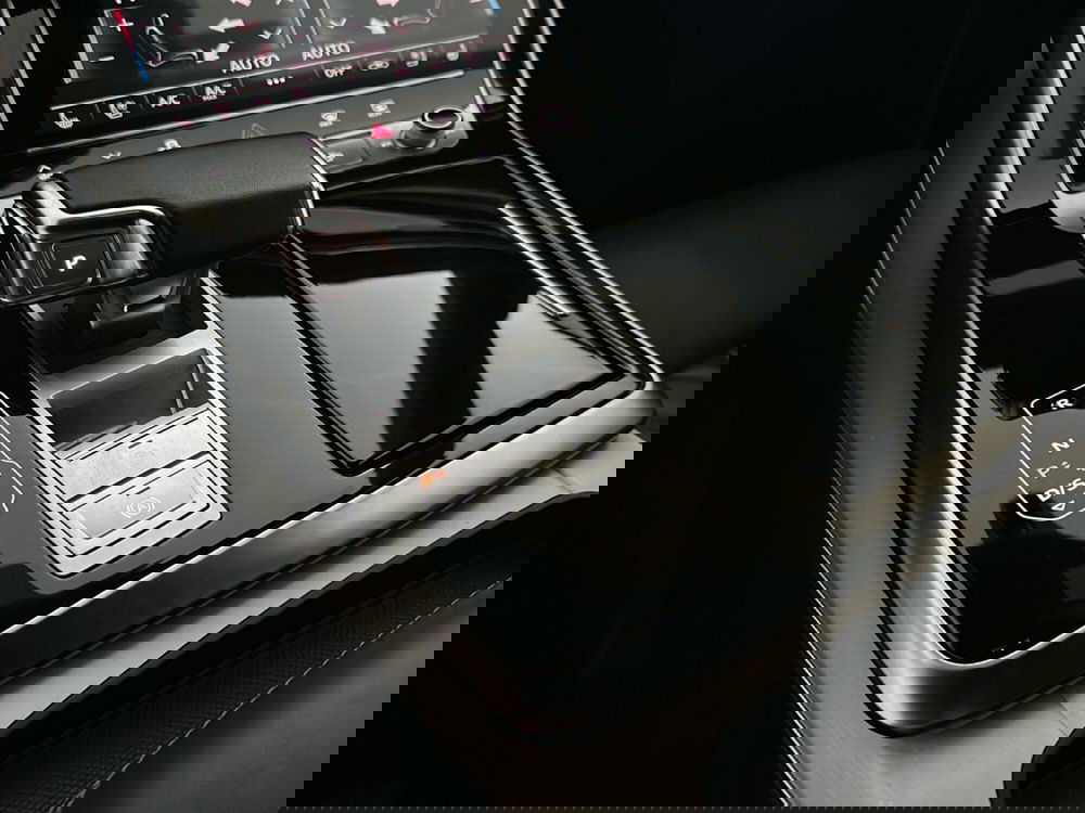 Audi Q8 usata a Napoli (17)