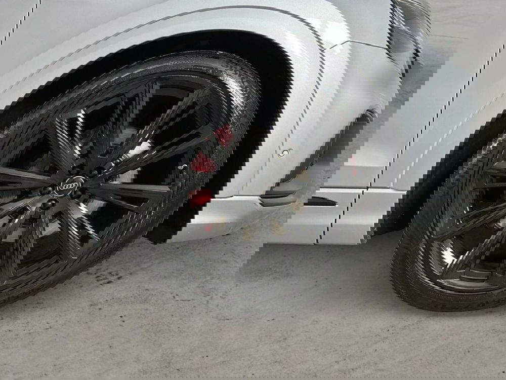 Audi Q8 usata a Napoli (18)