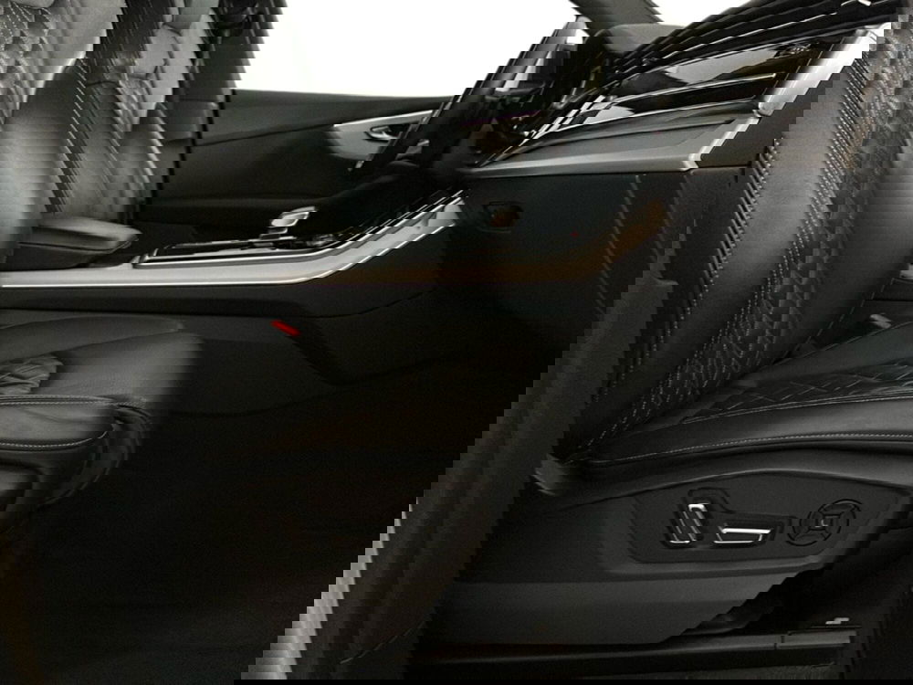 Audi Q8 usata a Napoli (7)