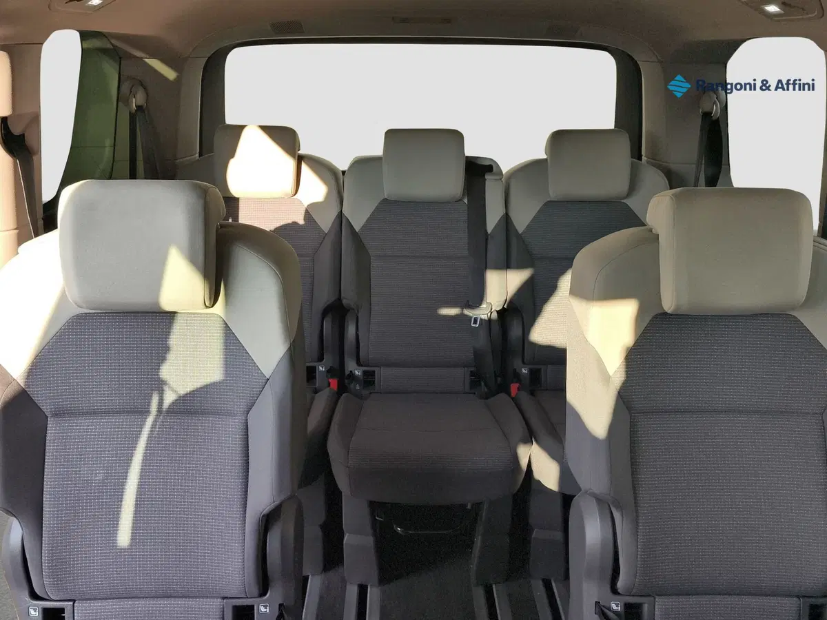 Volkswagen Multivan usata a Brescia (13)