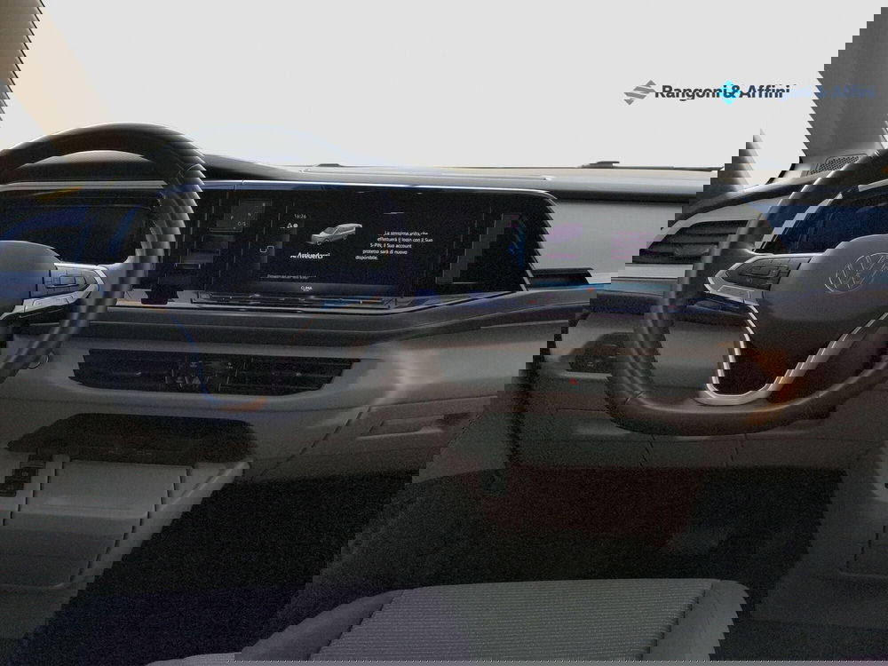 Volkswagen Multivan usata a Brescia (13)