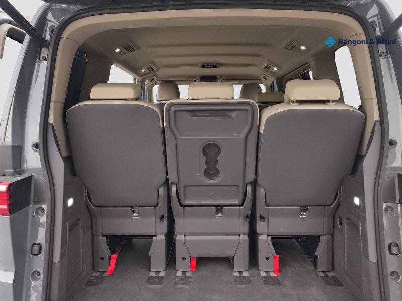 Volkswagen Multivan usata a Brescia (14)