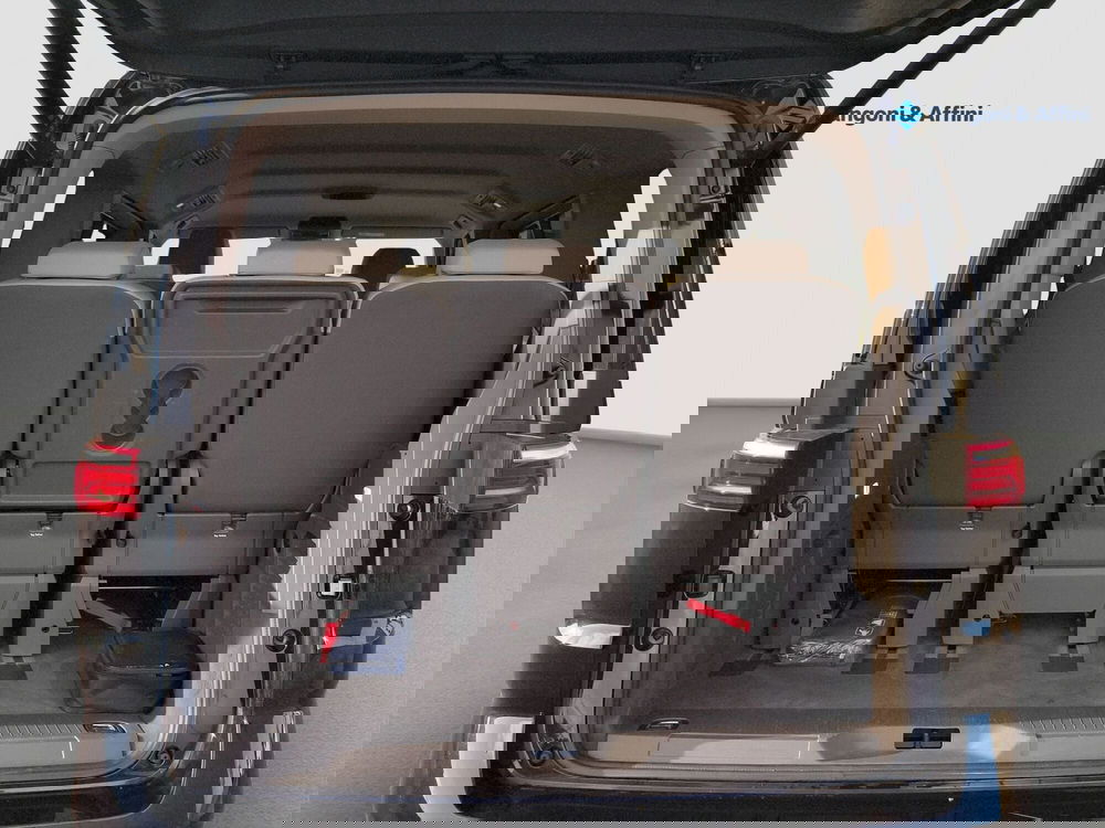 Volkswagen Multivan usata a Brescia (13)