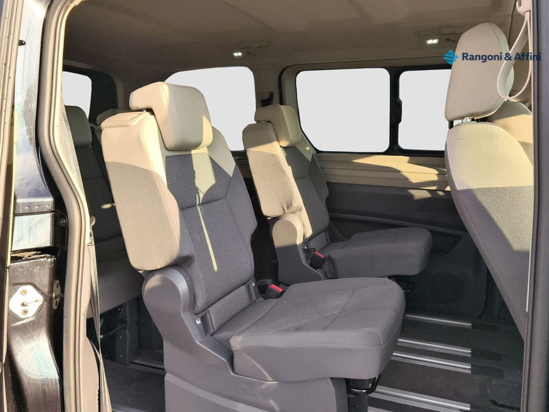 Volkswagen Multivan usata a Brescia (12)