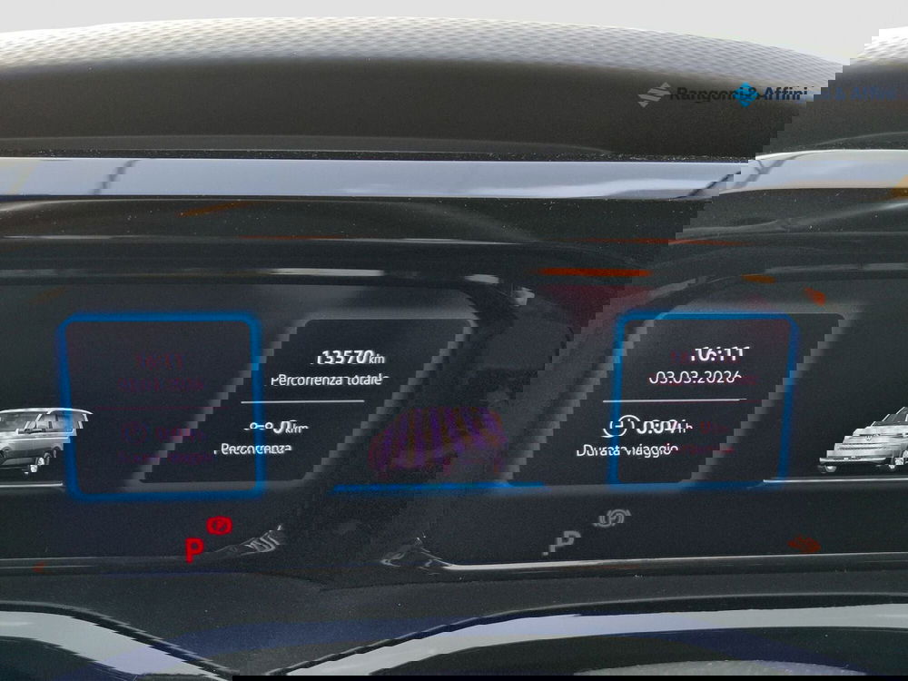 Volkswagen Multivan usata a Brescia (9)