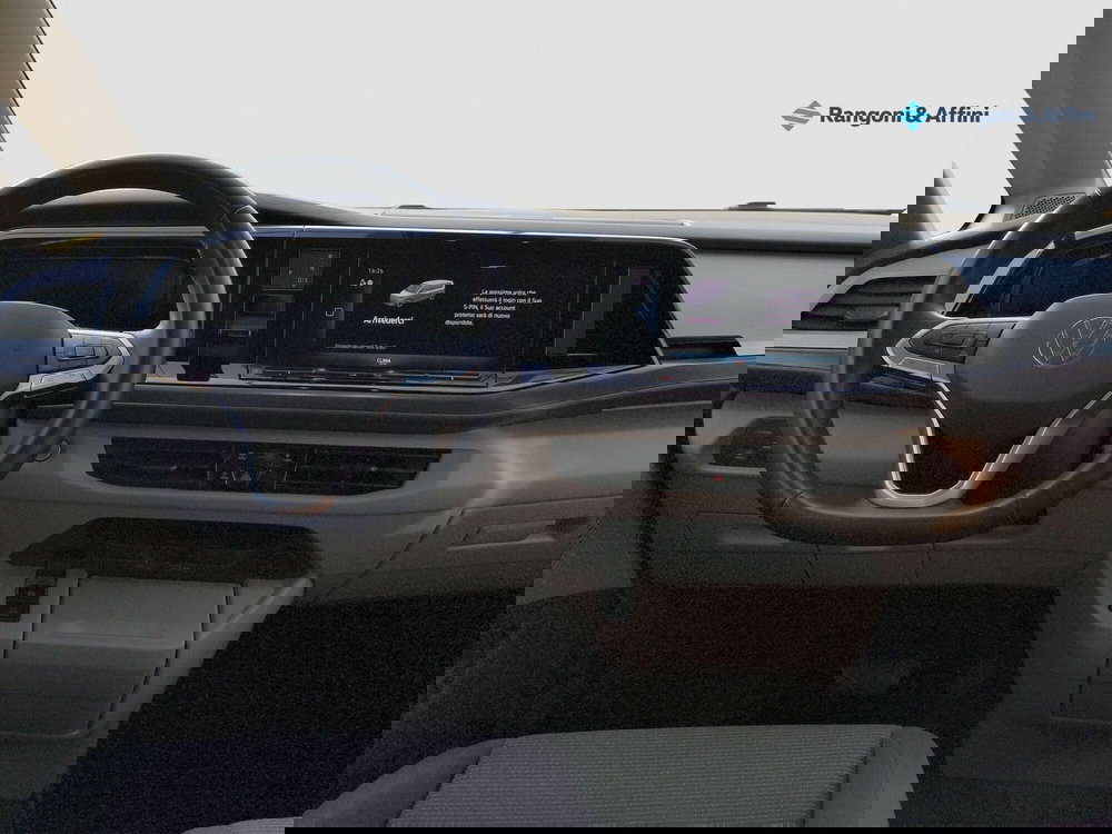 Volkswagen Multivan usata a Brescia (11)