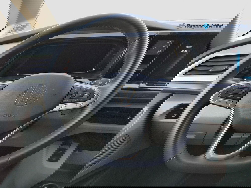 Volkswagen Multivan usata a Brescia (8)