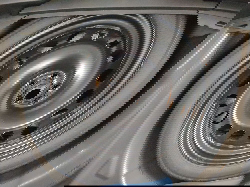 Volkswagen Taigo usata a Napoli (12)