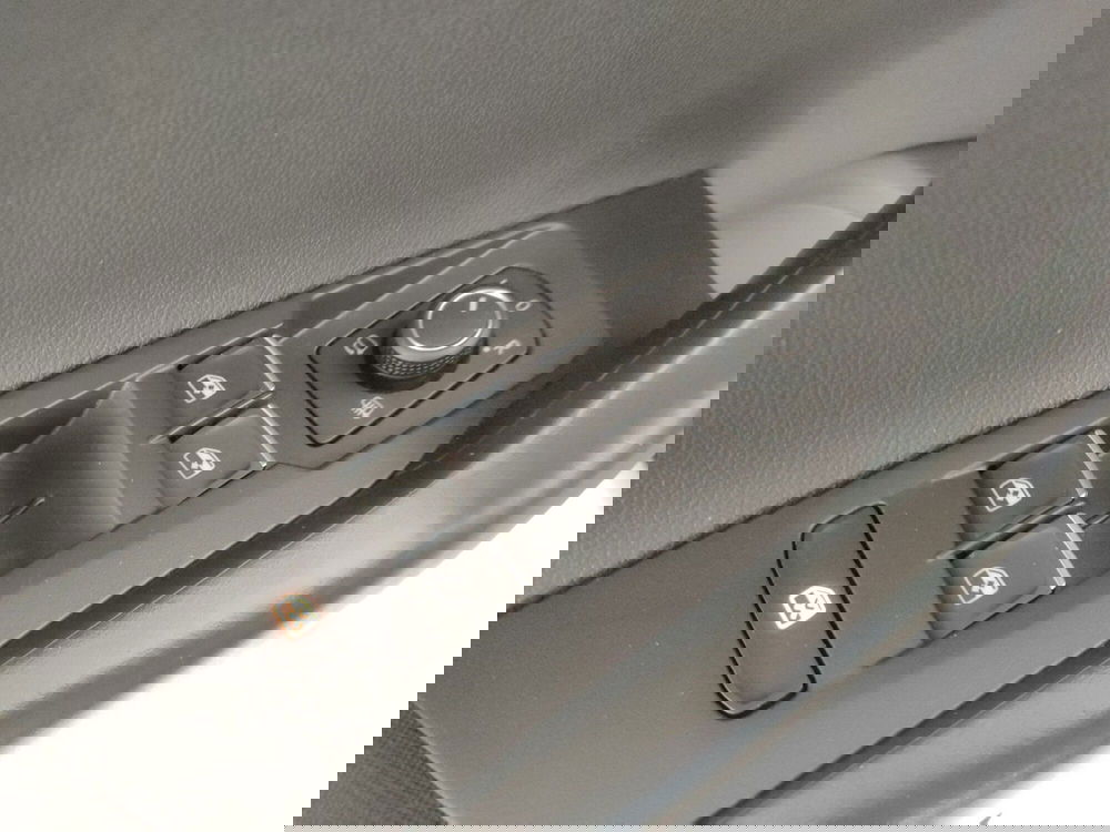 Volkswagen Taigo usata a Napoli (13)