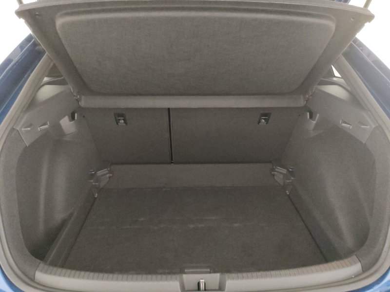 Volkswagen Taigo usata a Napoli (11)