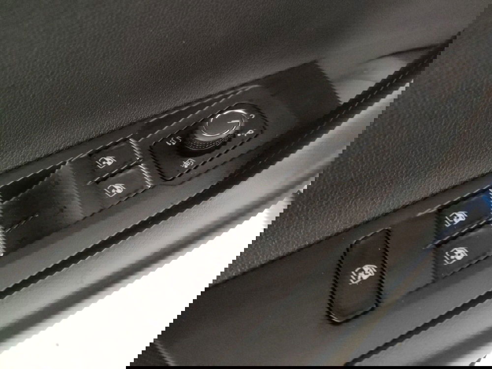 Volkswagen Taigo usata a Napoli (13)