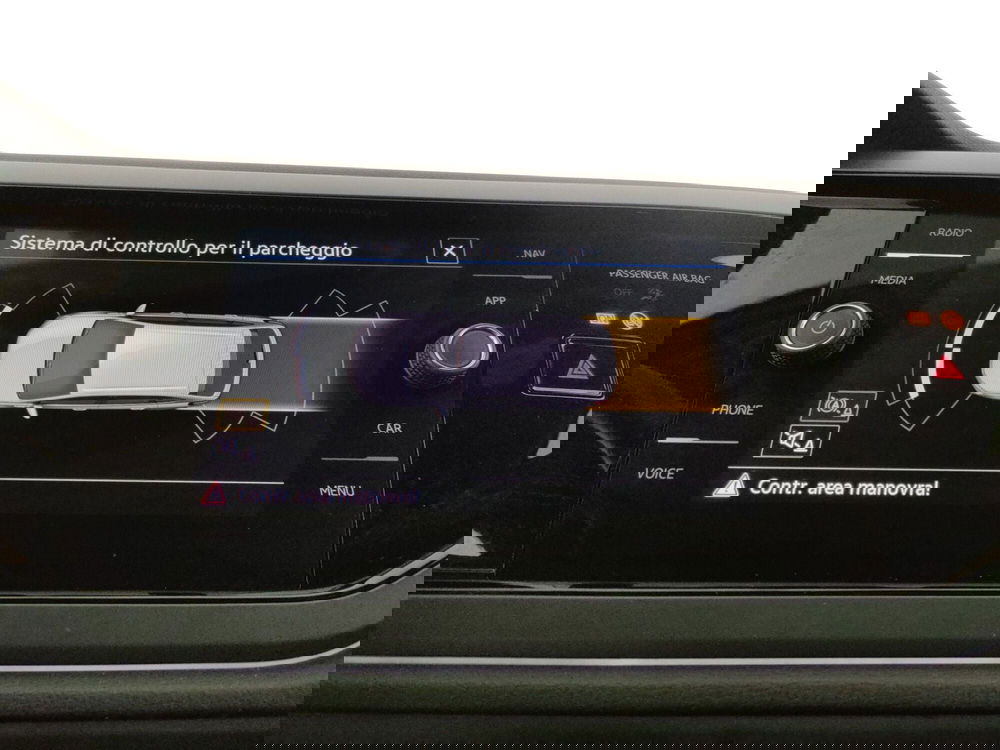 Volkswagen Taigo usata a Napoli (18)