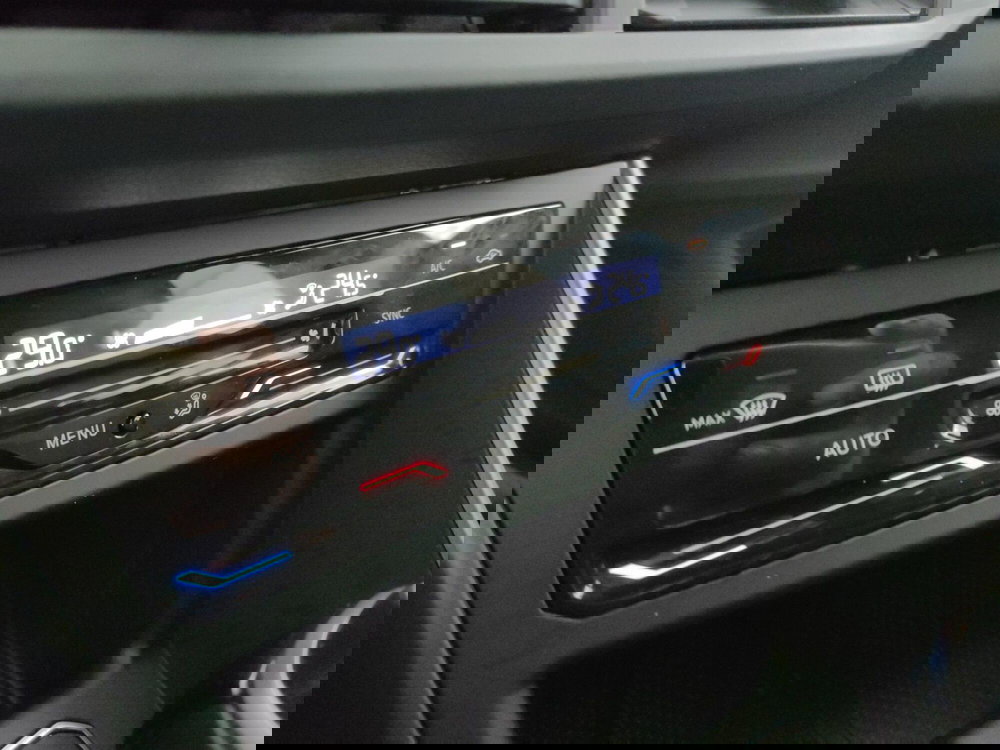 Volkswagen Taigo usata a Napoli (19)