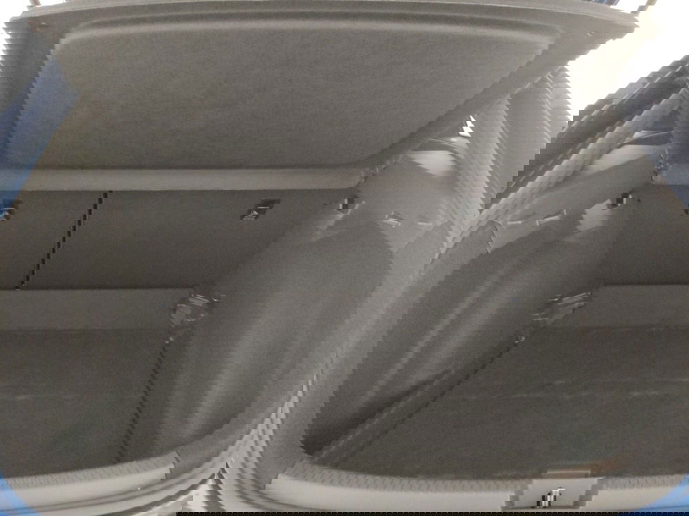 Volkswagen Taigo usata a Napoli (11)