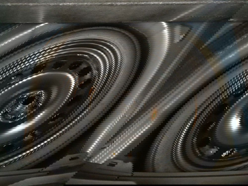 Volkswagen Taigo usata a Napoli (12)