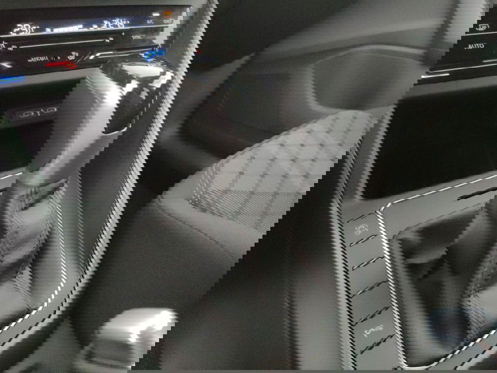 Volkswagen Taigo usata a Napoli (20)