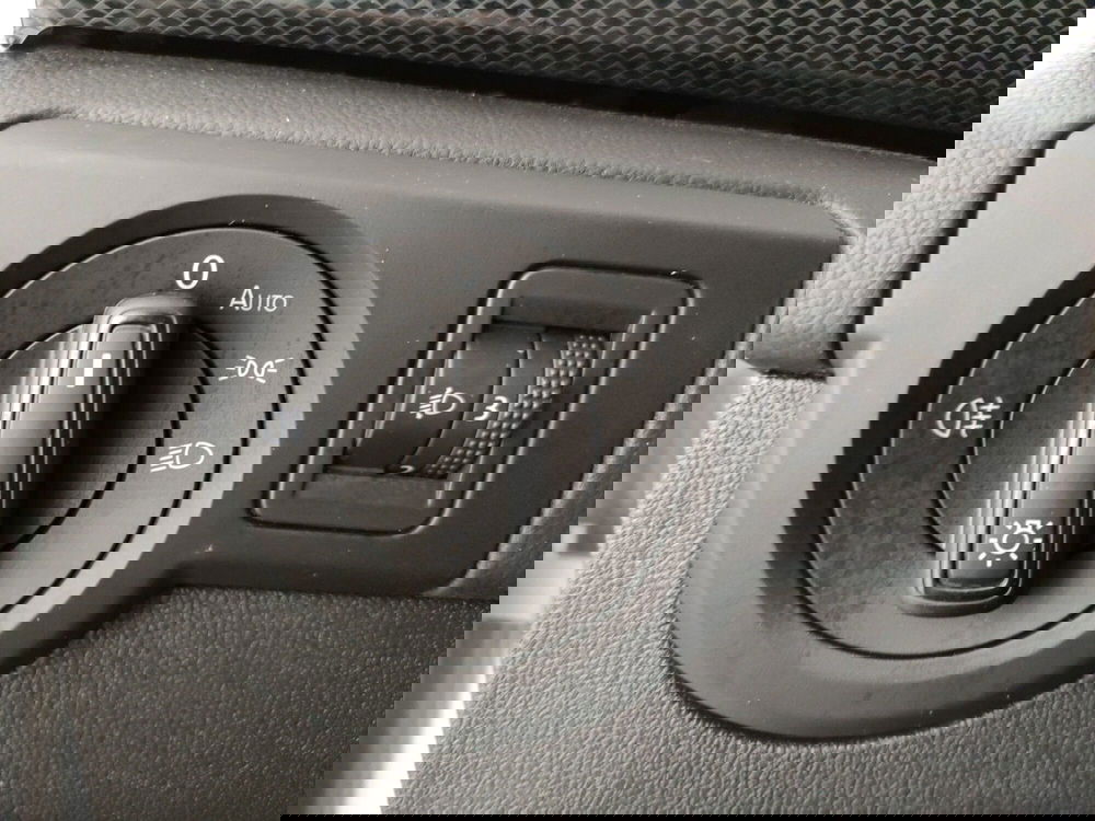 Volkswagen T-Cross usata a Napoli (11)