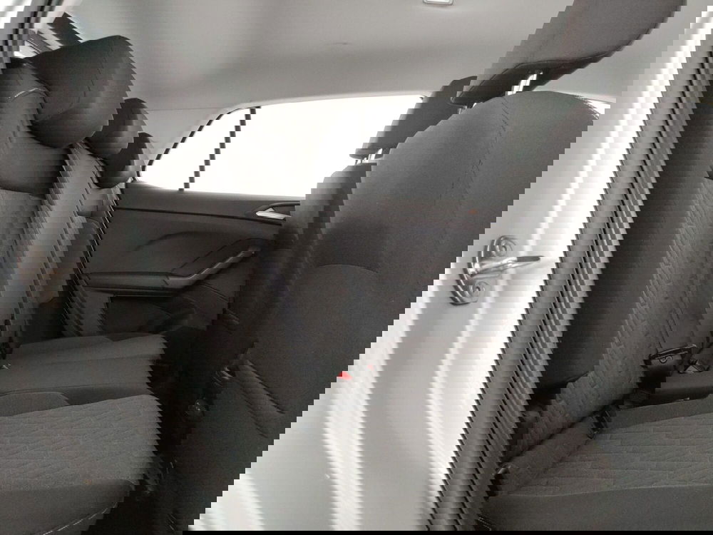 Volkswagen T-Cross usata a Napoli (9)