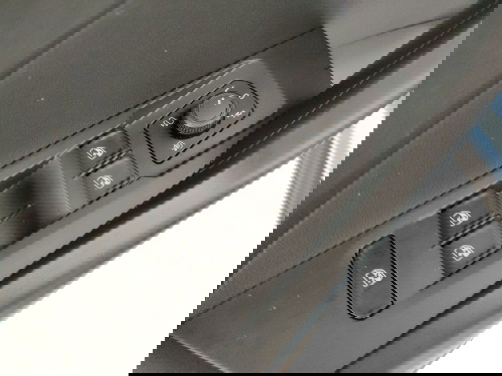 Volkswagen T-Cross usata a Napoli (10)