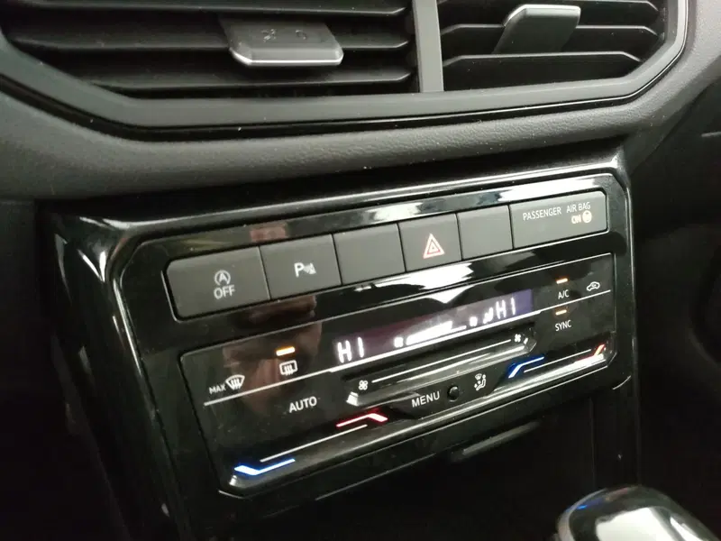 Volkswagen T-Cross usata a Napoli (17)