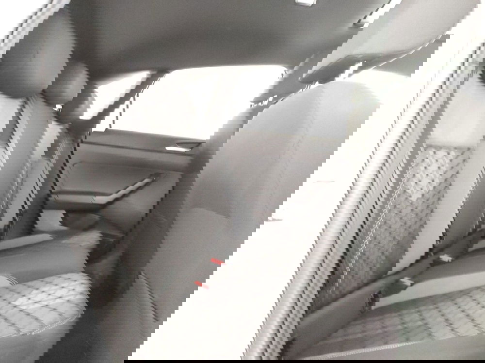 Volkswagen Taigo usata a Napoli (11)