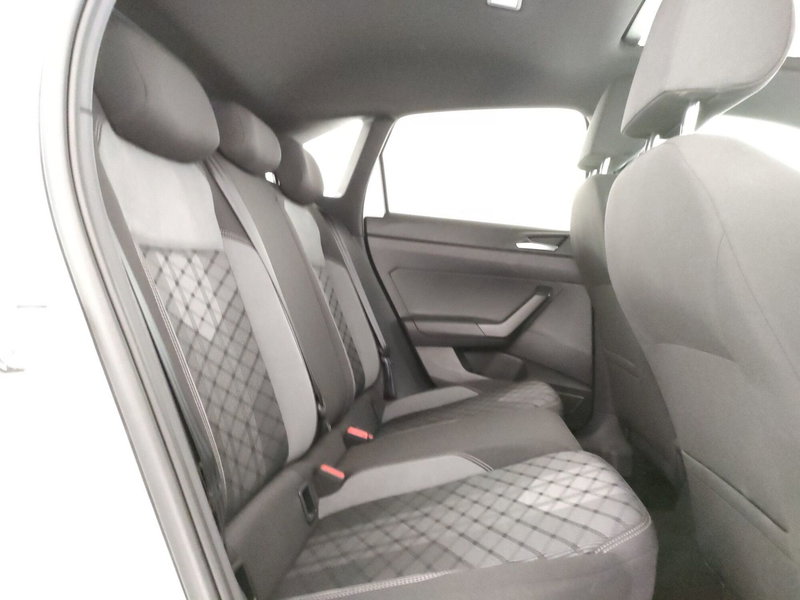 Volkswagen Taigo usata a Napoli (11)