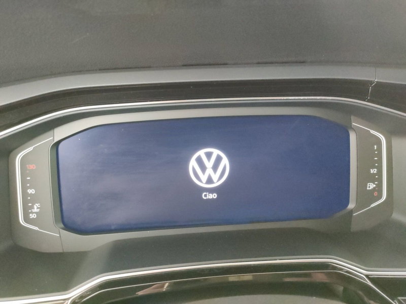 Volkswagen Taigo usata a Napoli (16)
