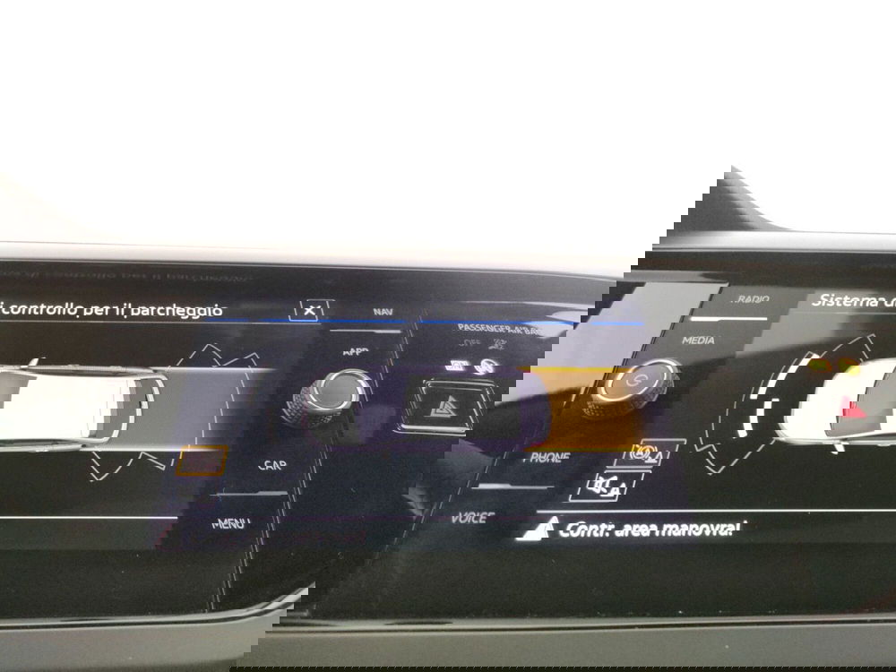 Volkswagen Taigo usata a Napoli (18)