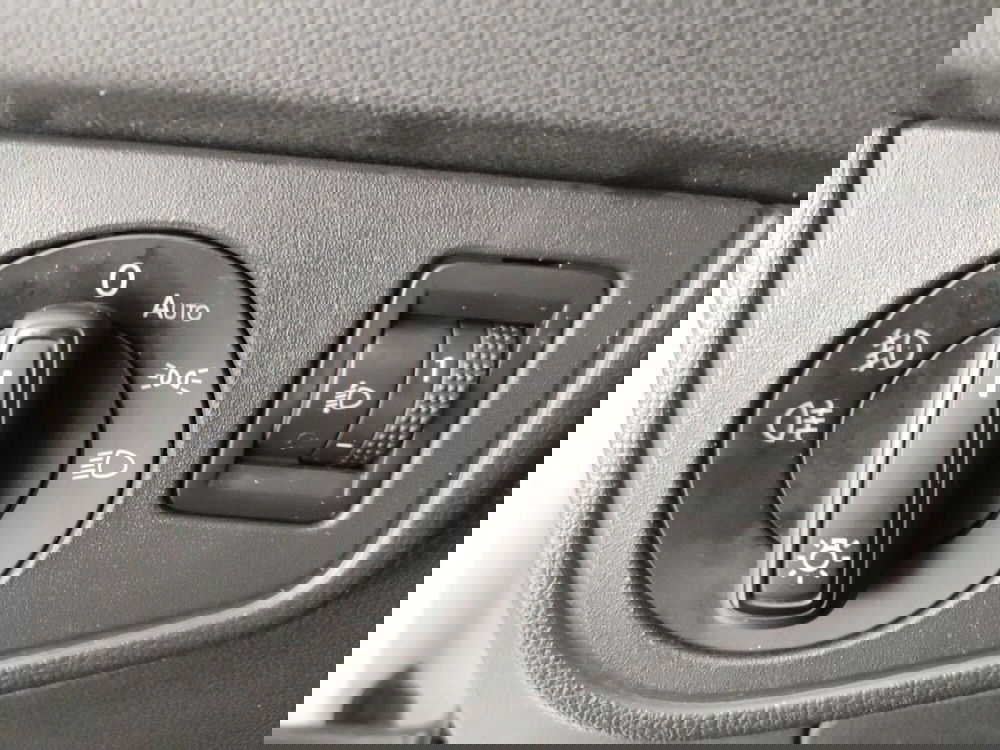 Volkswagen Polo usata a Napoli (16)