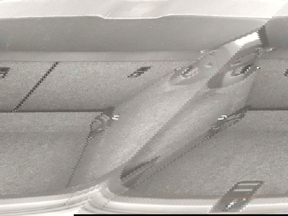 Volkswagen Polo usata a Napoli (17)