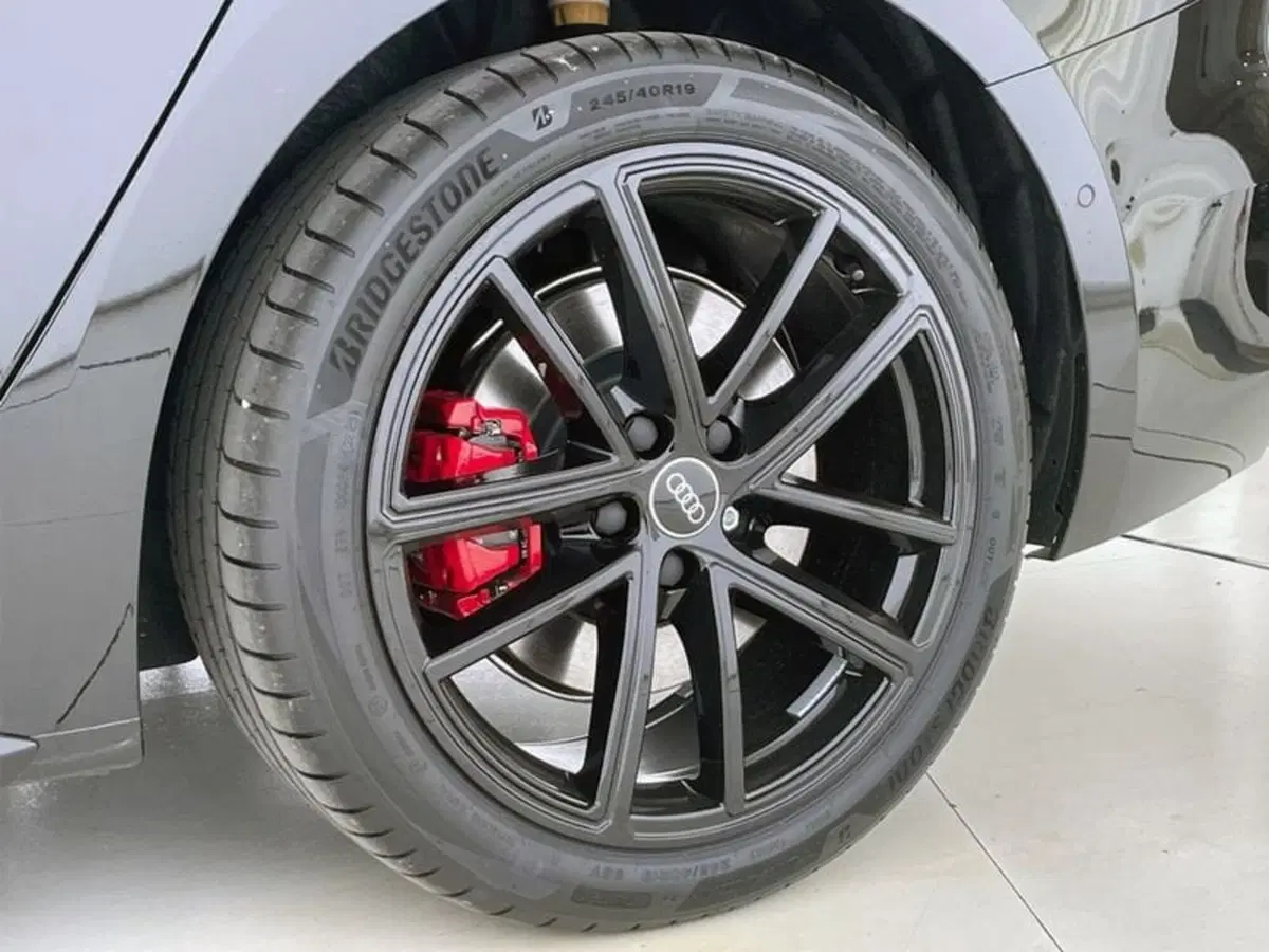 Audi A5 Avant nuova a Perugia (9)