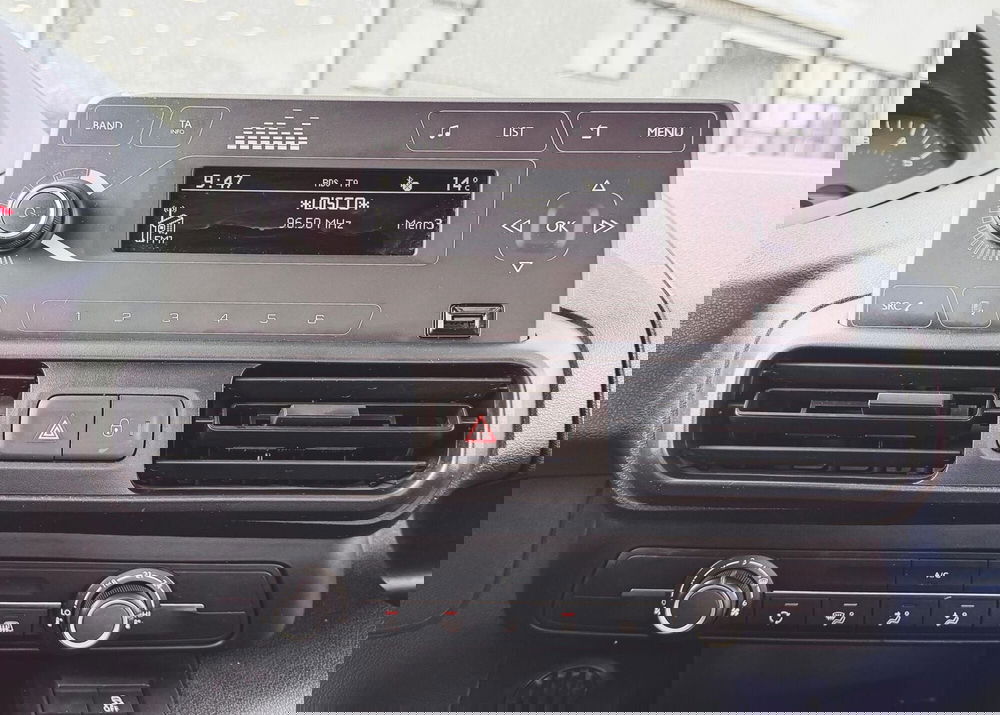 Peugeot Partner Furgone usata a Novara (10)