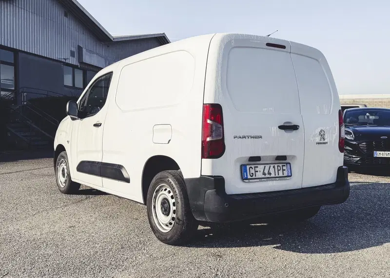 Peugeot Partner Furgone usata a Novara (4)