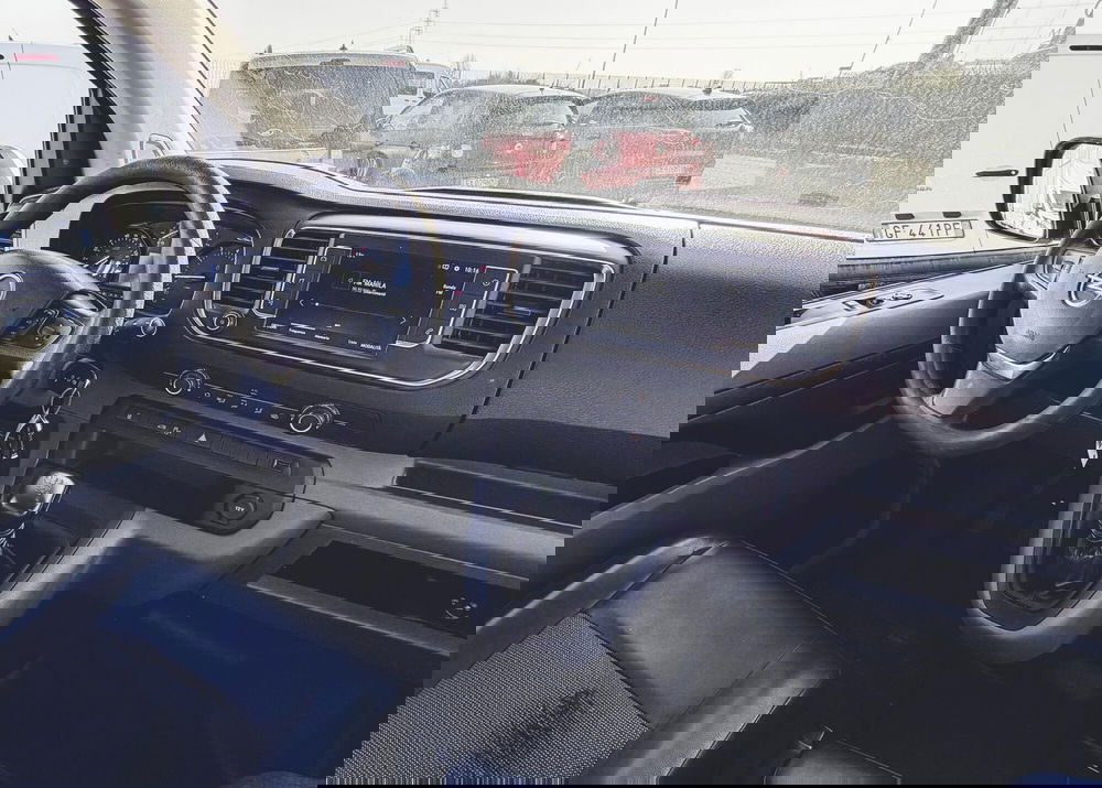 Opel Vivaro Furgone usata a Novara (10)