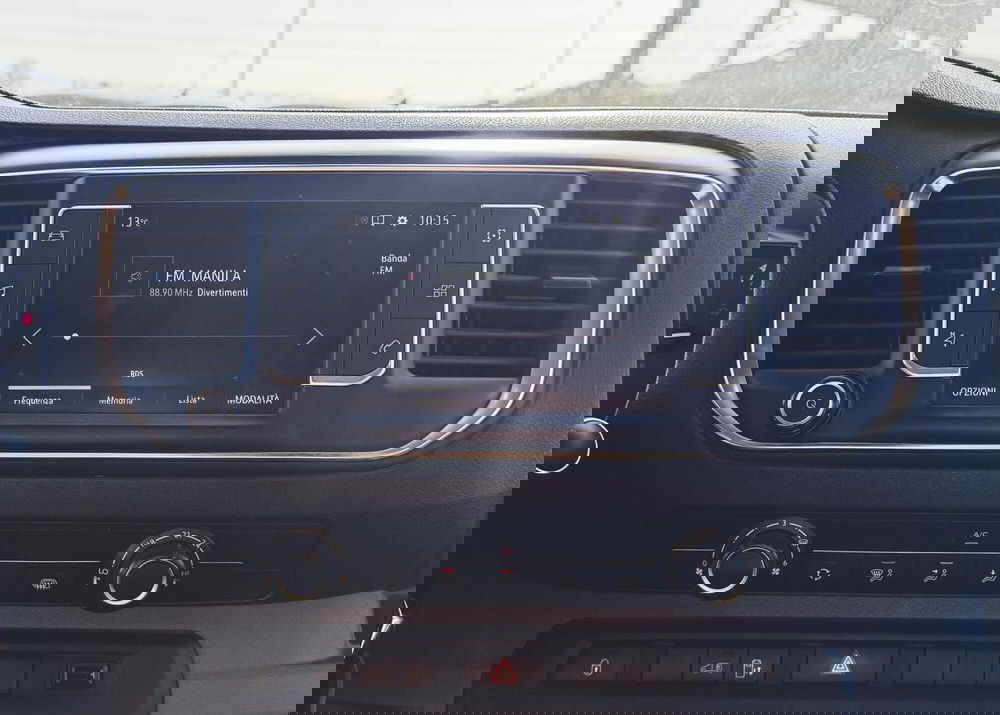 Opel Vivaro Furgone usata a Novara (12)