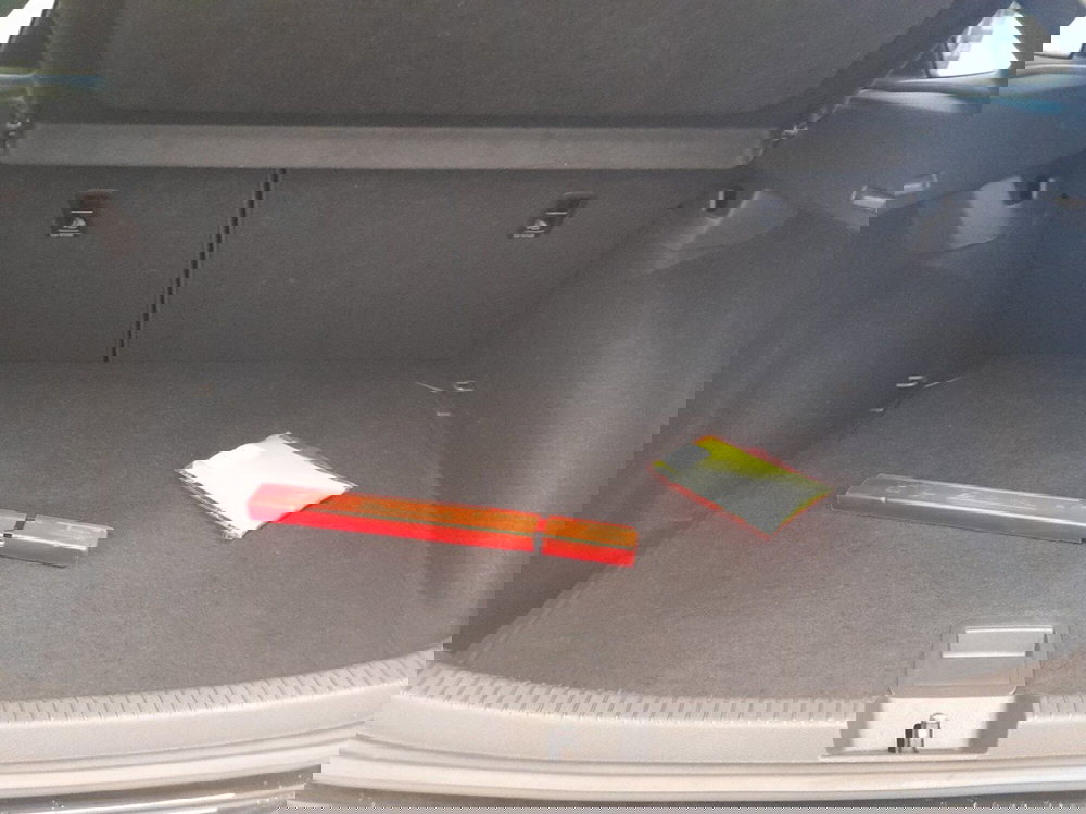 Volkswagen Taigo usata a Bologna (17)