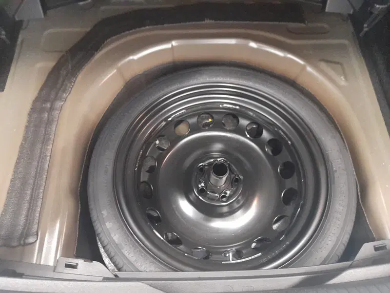 Volkswagen Taigo usata a Bologna (18)