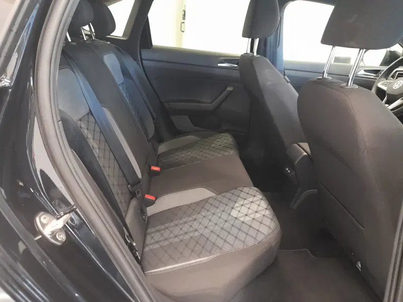 Volkswagen Taigo usata a Bologna (19)