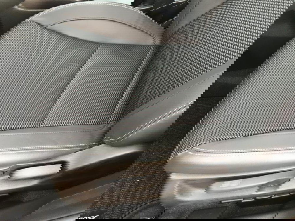 Suzuki S-Cross nuova a Cuneo (12)