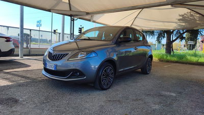 Lancia Ypsilon 1.0 FireFly 5 porte S&amp;S Hybrid Alberta Ferretti del 2024 usata a Empoli