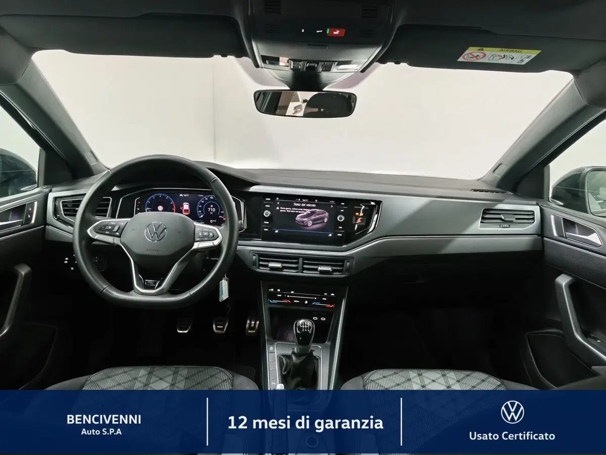 Volkswagen Taigo usata a Catanzaro (17)